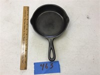 WAGNER WARE SYDNEY O #3 CAST IRON PAN