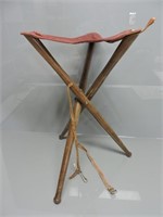 VINTAGE SOLID WOOD CAMPING TRIPOD STOOL