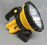 RECHARAGEABLE CONVERTIBLE FLOODLIGHT