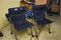 Two MacAbee Folding Lawn Chairs w/Bag. Excellent