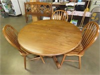Round Oak Table with 3 Chairs