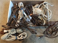 ASSORTMENT OF EXTENSION CORDS