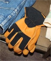 WORK GLOVES