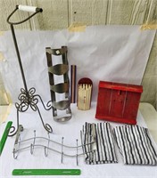 Small curtain panels, bathroom racks, knife block+