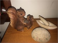 Squirrel and other decor