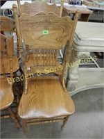 GROUP OF 2 DINING CHAIRS