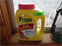 NEW 5.6 LB. CONTAINER OF PREEN