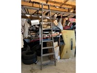 10' Wood Stepladder