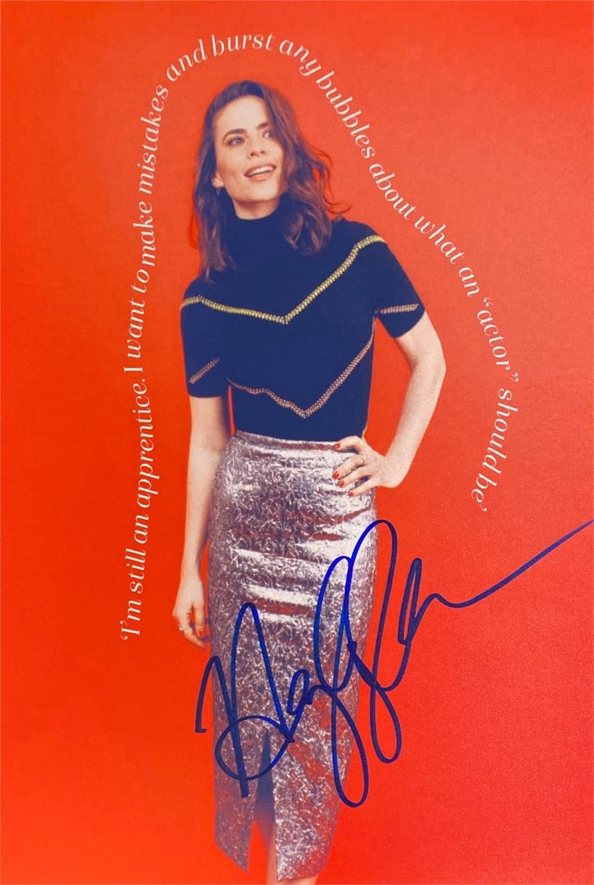 Autograph  
Hayley Atwell Photo