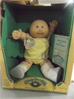 LOWELL KYLE CABBAGE PATCH DOLL IN BOX