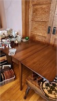 6ft multi leaf wood table converts to shorter