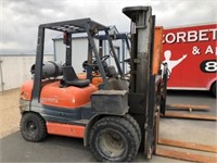 Toyota Propane Dual Tired Forklift