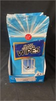 7 New Glass Cleaner Wipes