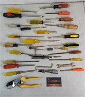 Tool Lot Screwdrivers- Cutters