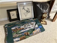 B491 Hand crafted Wildlife quilt, 2 deer prints, +