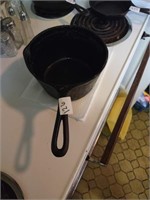 Cast iron bean pot 8" x  4.5" deep
