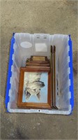 wall art and picture frames in tote