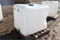 240-Gal Poly Tote with Valve