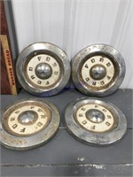 4 - Ford hub caps
