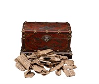 A box of agarwood tablets from the Qing Dynasty