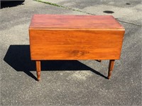 ANTIQUE CHERRY DROP LEAF TABLE = VERY NICE SHAPE