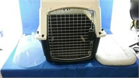 Petmate pet carrier and extras lot