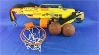 Nerf gun and extras lot
