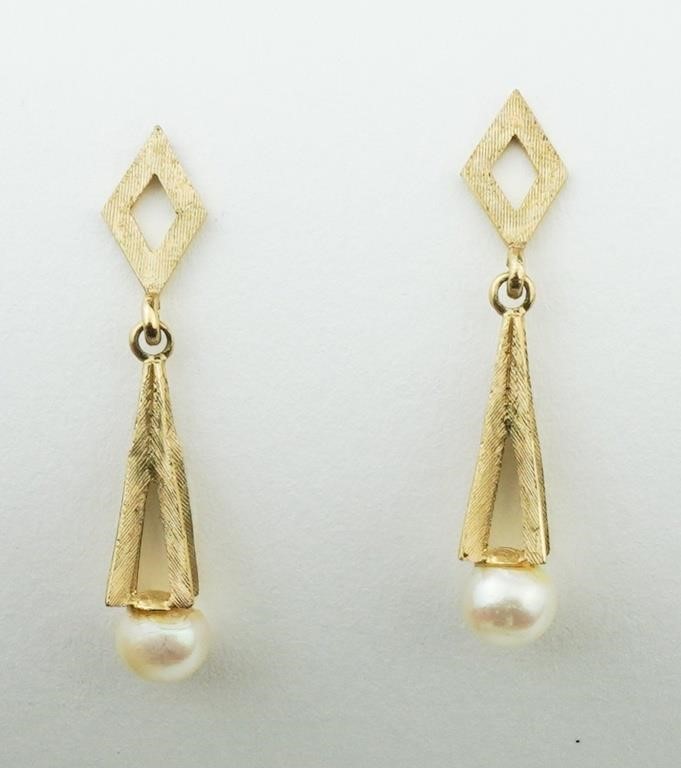 14KYG Pearl Drop Earrings