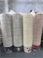 New 200 Pack 9oz. Disposable Soup Cups, Holiday