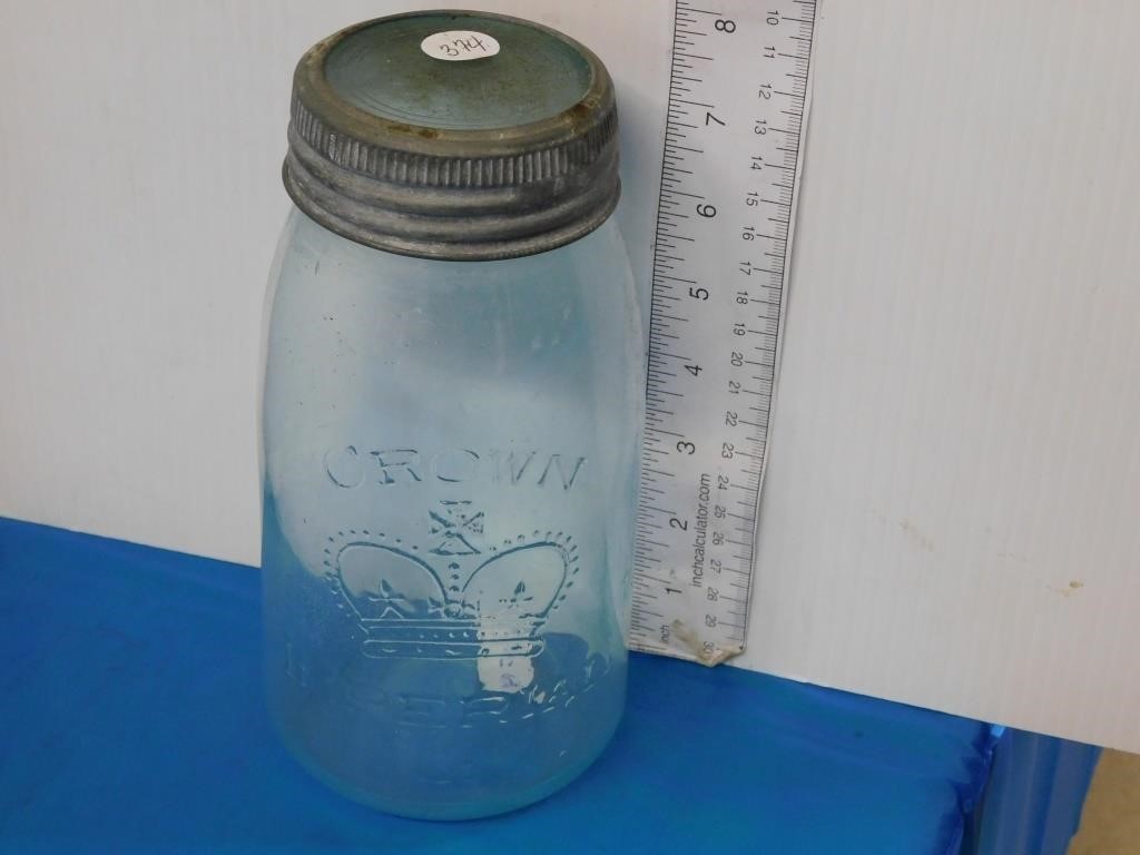CROWN IMPERIAL QUART BOTTLE WITH LID