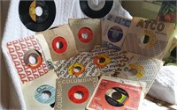 45 records Jacksons, Eric Claptons Bee Gees