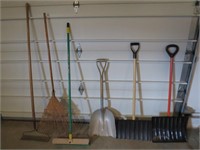 Shovels , broom , rakes