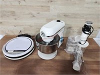 3 items - 1 ILife robot vacuum, 1 BonsenKitchen
