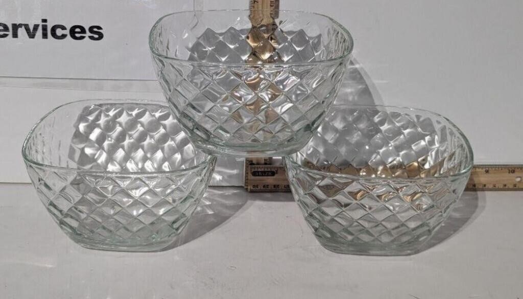 3 NEW Beautiful Glass Patterned Bowls