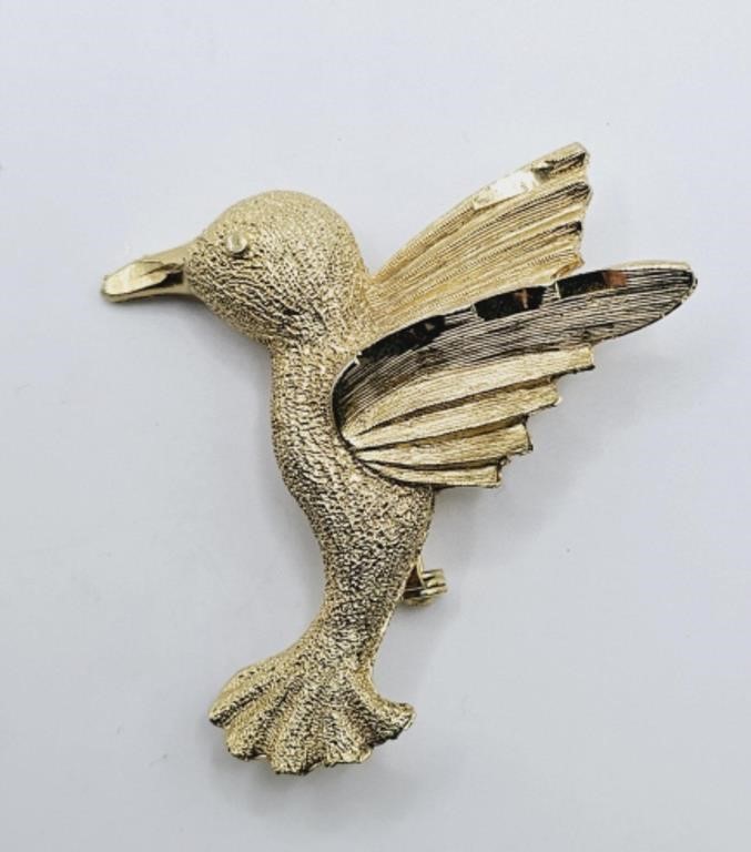 Vintage Gold Tone Hummingbird Brooch