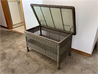 Wicker style lift top coffee table