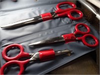 Red Handled Scissor Kit