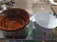 Melting/ mixing bowl, wooden bowl