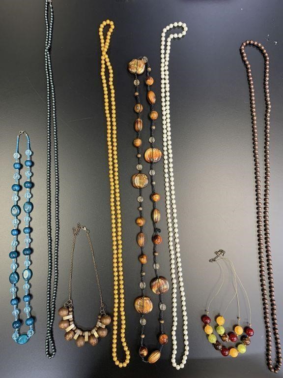 BEADED NECKLACE LOT OF 8