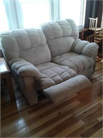 LOVESEAT WITH ENDCLINERS