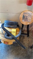 Genie Shop Vacuum & Stool