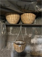 ASSORTED BASKETS INCL. HANGING