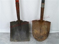 Garden / Yard Tools ~ Lot of 2 Shovels