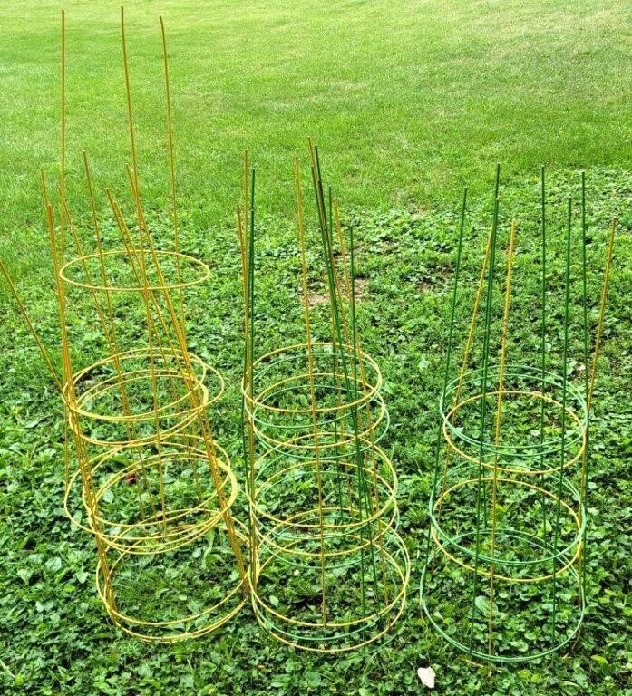11 Tomato Cages