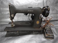 1951 Singer Sewing Machine