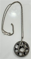 STYLISH STERLING SILVER PENDENT & CHAIN