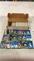 Lot of baseball cards may not be a complete set.