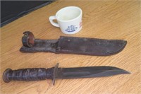 U.S. Contetta Knife with Sheath & Shaving Mug