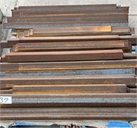 Pallet of Heavy 2" Angle Iron. 20" to 40" long.
