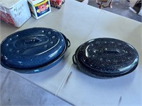 2 Roaster pans